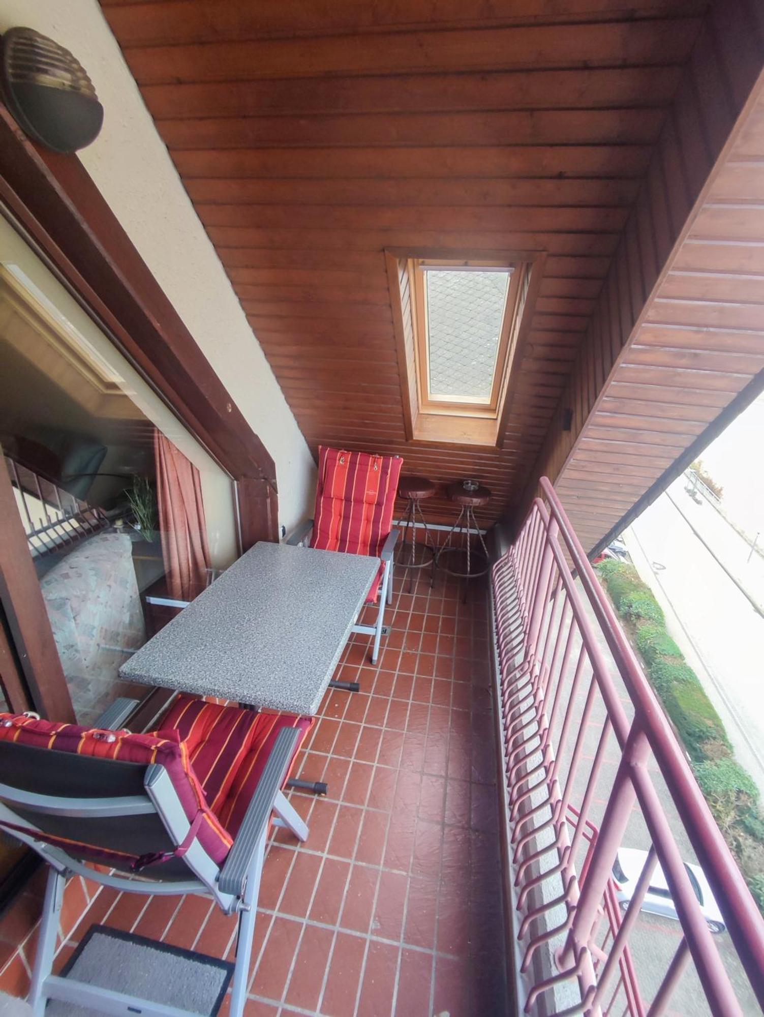 Panorama Oase Ferienwohnung Mit Blick Auf Mosel Und Reichsburg Cochem Bagian luar foto